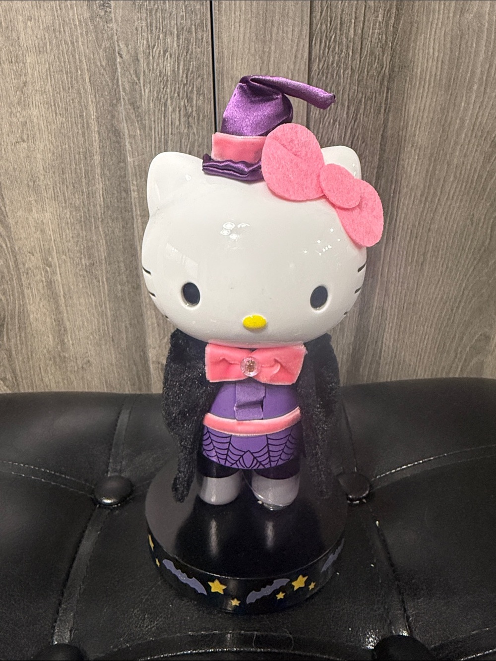 New Hello Kitty As A Halloween Witch In Pink, Black & Purple Nutcracker Figurine